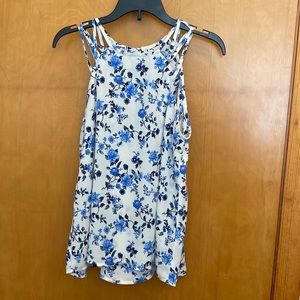 Blue flower tank top